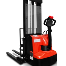 厂家直销-全电动堆高车