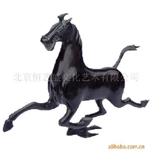 供应青铜马踏飞燕又叫飞马踏燕中国雕塑史上最高艺术成就