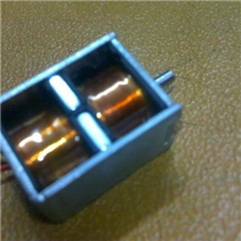 单保持推拉电磁铁，保持式电磁铁