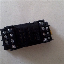 供应欧姆龙继电器座PYF14A-E