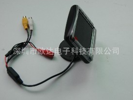 3.5寸车载显示器，车载液晶显示器，显示器。倒车雷达。