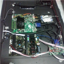 供应19-55寸液晶广告机套料，车载楼宇广告机配件、套料(图)