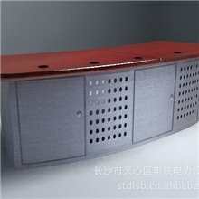 大量定购多媒体台控制台电视墙监控立杆户外箱