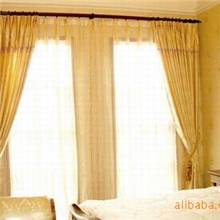 制作与销售品种丰富质量好方便耐用精美的窗帘