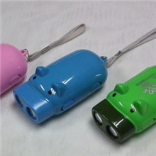 厂家直销供应手压电筒4789小猪手电筒手捏发电高亮度2led电筒