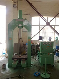 生产供应龙门式电机压装液压机立式液压机中小型液压机