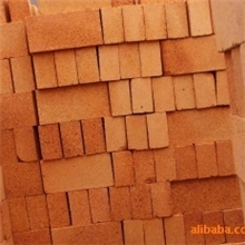耐火砖，高铝砖。粘土。