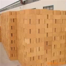 石墨坩埚,耐火砖，耐火水泥，耐火骨料，保温材料，