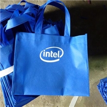 【特别推荐】供应无纺布购物袋优质材料实用广告袋