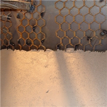 河南厂家专业生产耐磨陶瓷产品型号齐全耐磨陶瓷料产品种类多