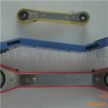 工具梅花扳手多功能扳手四合一