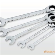 棘轮两用扳手圆周转360度