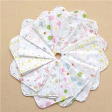 西松屋双层纱布毛巾印花手帕口水巾喂奶巾高密度