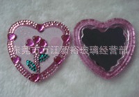 供应环保型化妆镜（单面镜、双面镜、塑胶镜、银镜）等深加工。