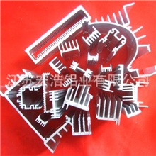 厂家大量直销各种优质散热器型材.欢迎来电咨询洽谈