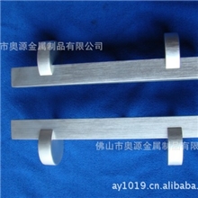 佛山型材厂供应铝合金D型拉手、美观大方、价格优惠