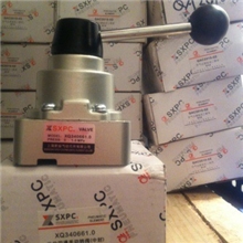 XQ340661.0三位四通手动转阀上海新益手动阀