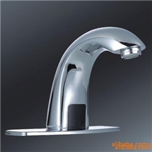 低价厂家直销批发供应全铜外电度感应水龙头价格优惠SE-8200