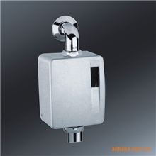 低价厂家直销SE-8825供应全自动明装便器感应冲水器