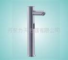 专业生产感应水龙头，全自动水龙头，多功能水龙头，感应洗手器