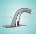 厂家销售自动出水龙头感应水龙头节水龙头节水设备