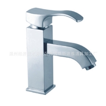 温州格斯迪雅洁具批发全铜四方单孔水龙头冷热水龙头面盆龙头