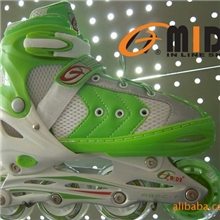 密度901过硬的材料才有好的旱冰鞋