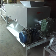 a专业供应核桃专用剥壳机圣特机械核桃剥壳机生产厂家