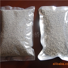 【供应】低价出售白色颗粒大包集装箱矿物干燥剂直销