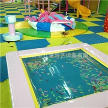 厂家批发淘气堡儿童乐园水床水上儿童游乐设备品质保障