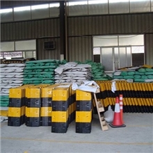 厦门道路减速带施工、漳浦道路橡胶减速带厂家