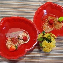 热销新年礼品/大红色/喜庆梅花形塑料果盘/红色果盘