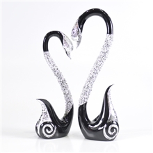 天鹅摆件时尚创意结婚礼物新房装饰欧式家居摆设工艺礼品装饰品