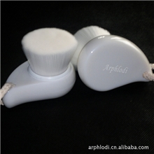 【推荐厂家】生产高档塑柄洁面刷白如玉柔似棉！