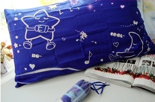 0.08宝洁护舒宝星星/月亮安睡深蓝色枕套72*44cm