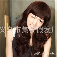 齐刘海长卷发彰显女人味假发工厂直销假发