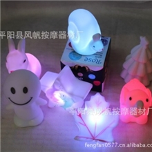 声控蜡烛灯迷你卡通小夜灯七彩变色灯圣诞节用品舞台酒吧灯饰