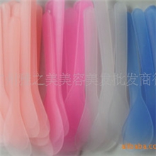 批发美容院用面膜棒面膜勺面膜刷面膜碗配套多种顔色随机发