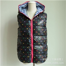 外单秋冬款羽绒棉百搭背心连帽马甲心型图案马夹0.45kg822