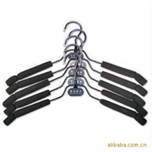 F038批发供应服装店用高档防滑衣架海绵衣架生活用品