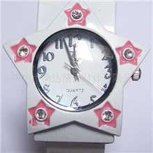 供应手镯表，礼品表，石英表，手表