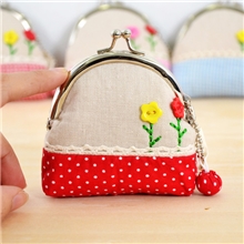 田园棉麻拼布手工绣花零钱包MOMO零钱包铁夹包B1004