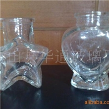 工艺品瓶瓶坯，小桃心小五星、厂家直销各种玻璃瓶。欢迎洽谈！