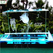 汽车香水座水晶内雕香水车载香水水晶工艺品汽车内饰摆件