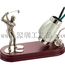 高尔夫创意车架笔筒小金人办公桌文具台摆件金属工艺礼品厂家