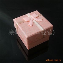 精美小戒指盒耳丁盒饰品包装盒超低价