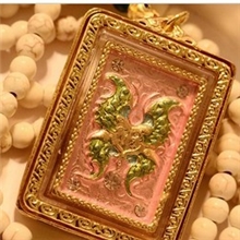 泰国佛牌项链中模蝴蝶牌助姻缘崇迪佛象神崇迪佛四面佛招财批发