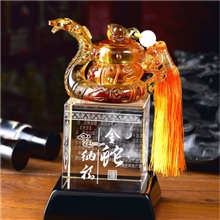 深圳厂家最新设计琉璃&ldquo;金蛇纳福&rdquo;。拿样品打折