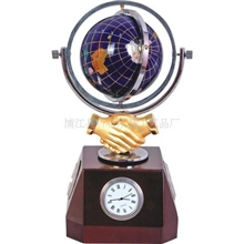 【大量供应】优质水晶工艺品【量大价优，欢迎订购】