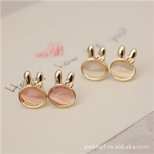0581月光石可爱兔子耳钉韩版耳饰包邮欧美复古耳环猫眼石耳饰